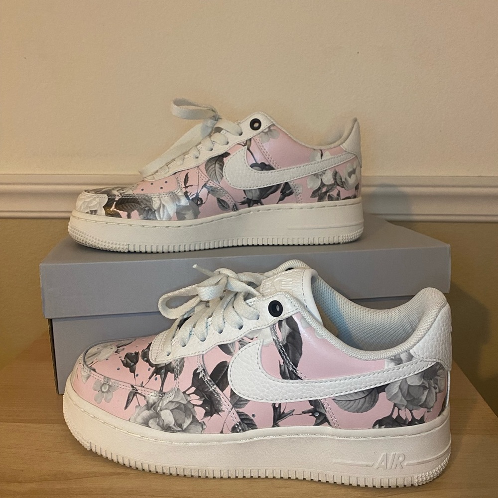Women’s Nike Air Force 1 ‘07 LXX White/Pink Floral